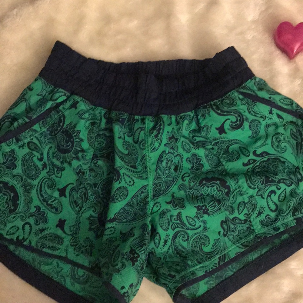 Lululemon Paisley Green Bean Trackers 4